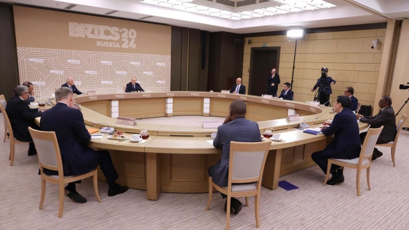 Путин назвал современную вооруженную борьбу войной математиков