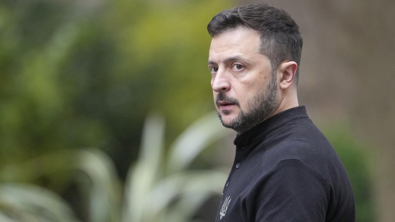 Зеленский сам не верит в победу и членство Украины в НАТО, заявили в Раде