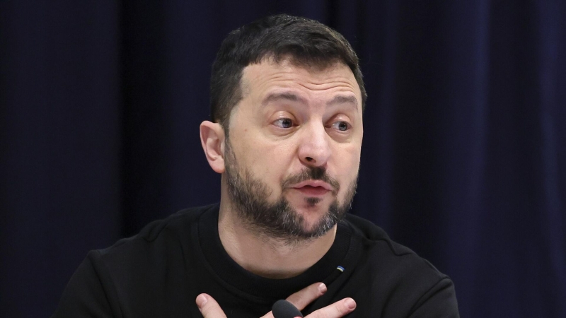Суд привлечет Зеленского к рассмотрению иска о выборах, заявили в Раде