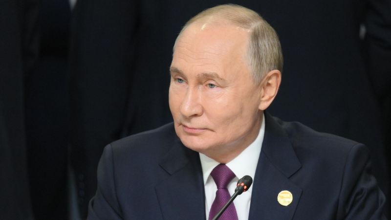 Путин поздравил судебных приставов с профессиональным праздником