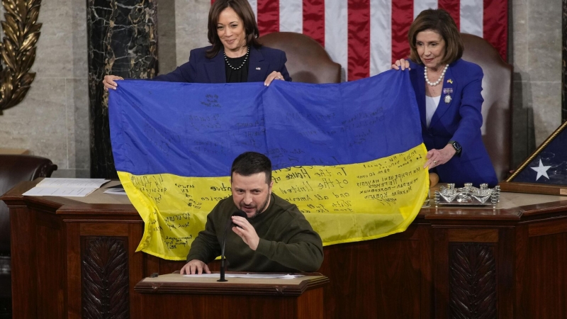 СМИ: ЕС готовится к изменению американской военной поддержки Украины