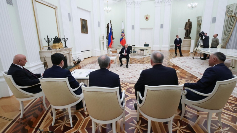 Путин указал на важность правового регулирования больших данных и ИИ