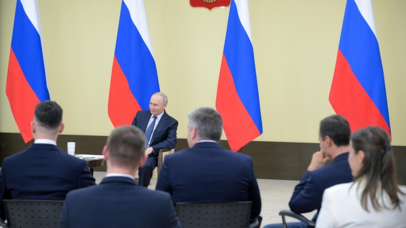 Путин пообещал обсудить вопросы дороговизны обслуживания оборудования