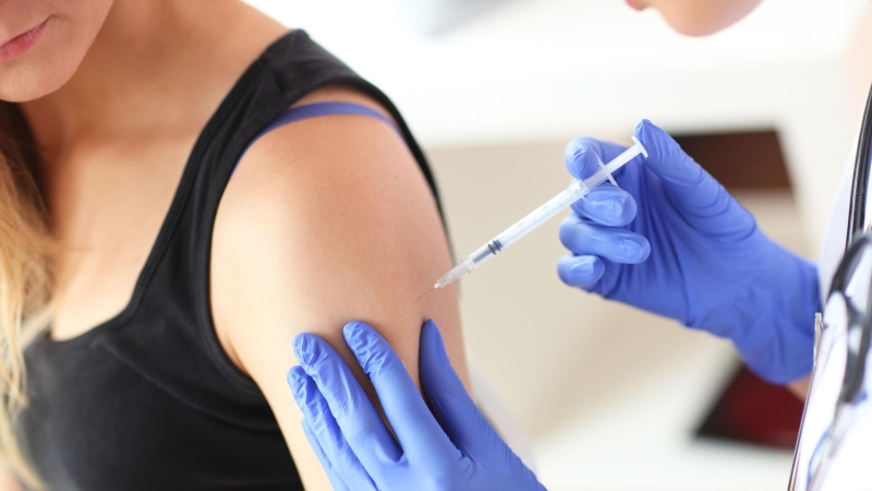 Клещевой энцефалит: где и когда ставить прививку детям и взрослым