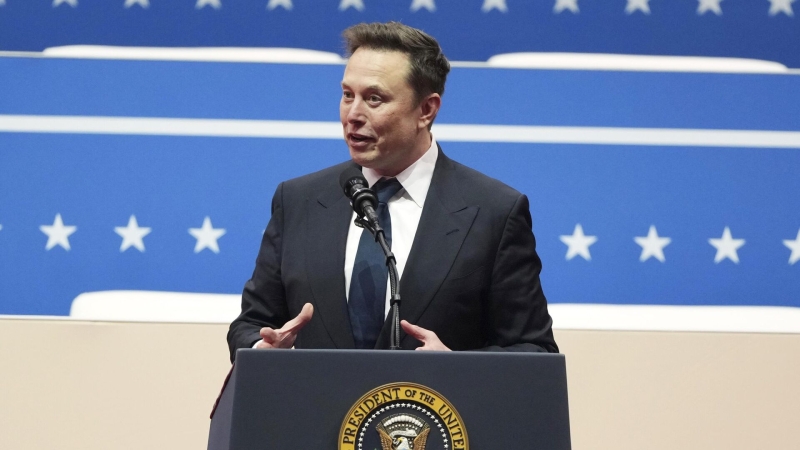 СМИ: окружение Трампа разозлилось на Маска из-за его критики Stargate