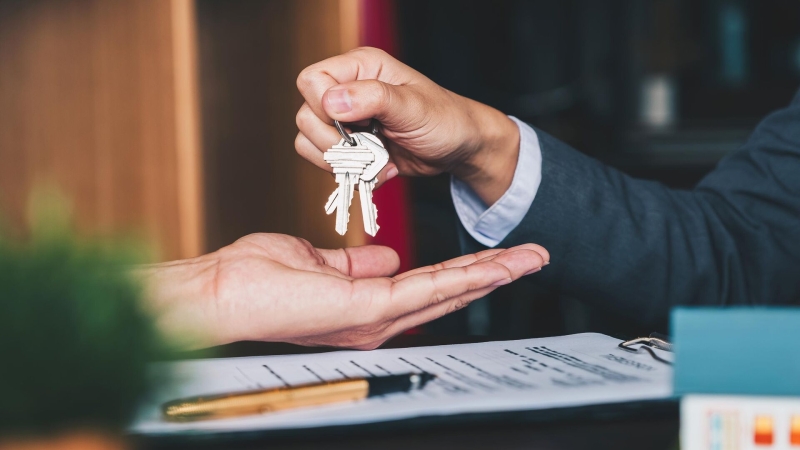 Отвадить аферистов и предупредить развод: чем полезен брачный договор