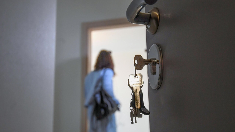 Как не потерять приобретенное жилье: зачем нужна выписка из домовой книги