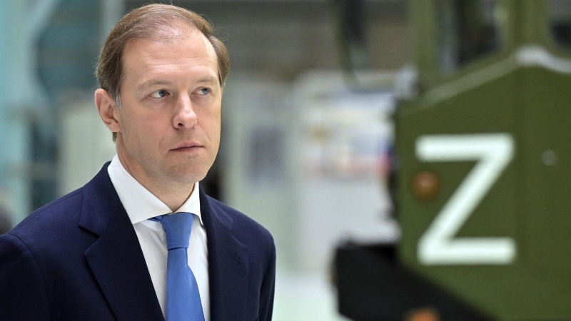 Мантуров предложил запретить приобретать иностранное оборудование