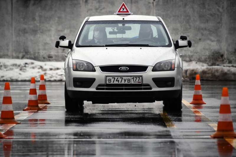 Как получить водительские права: от выбора автошколы до сдачи экзамена