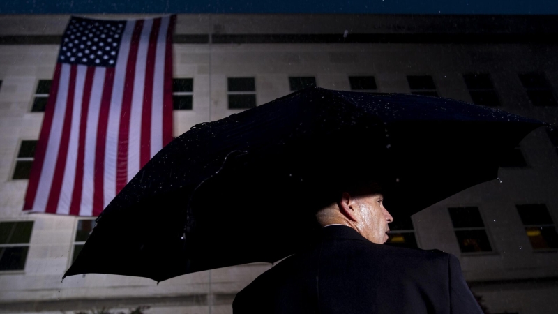 Time представил обложку с Маском в кресле президента
