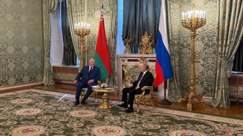 Белоруссия обсуждает с Россией расширение программы авиастроения