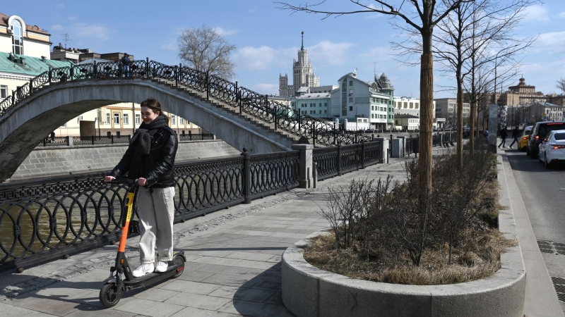 Электронные водительские права: можно ли получить и предъявить на дороге