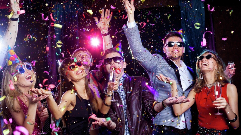 Более 70% зумеров любят вечеринки и музыку прошлых лет