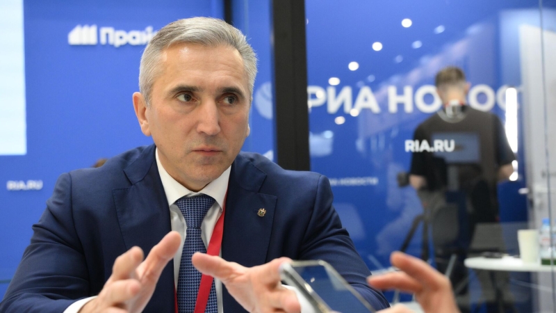 Тюменский губернатор передал для земляков в ЛНР технику и оборудование