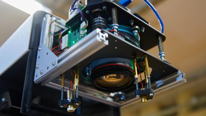 Максим Ликсутов: в Москве на 6% выросло производство часовых устройств 