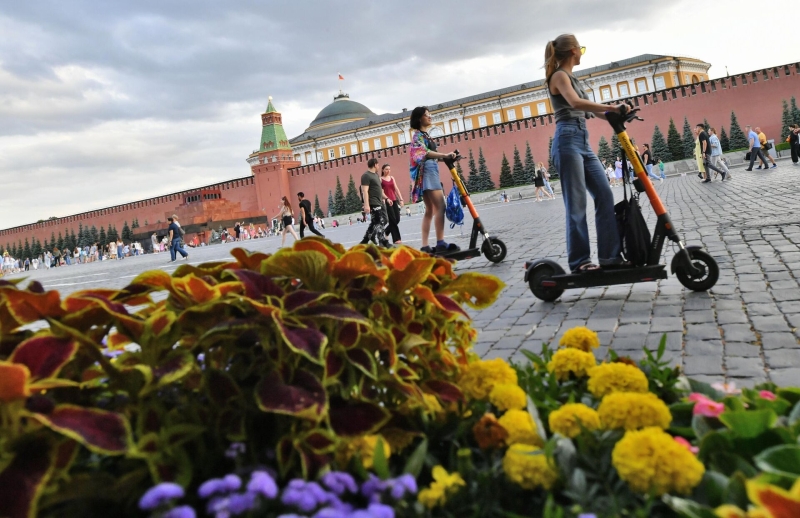 Как отдыхаем в июне 2025: производственный календарь, выходные, праздники