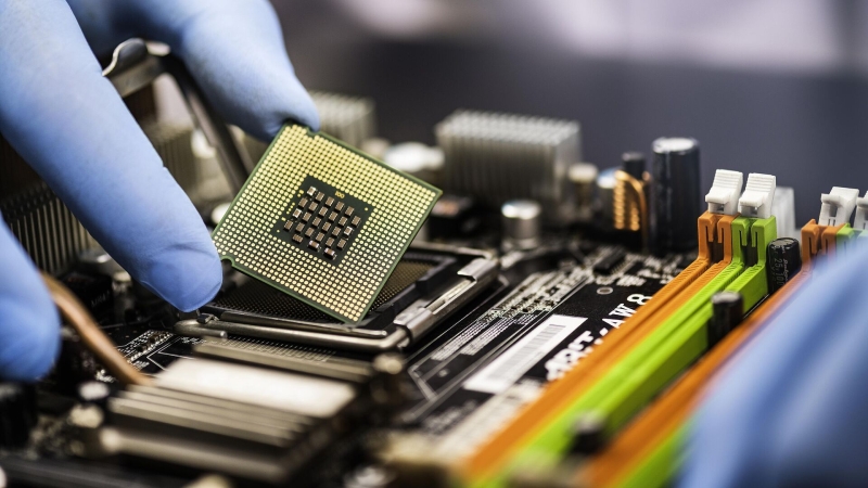 СМИ: США планируют отменить ограничения на экспорт чипов с ИИ