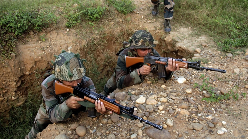 В Индии заявили об отражении атак БПЛА Пакистана