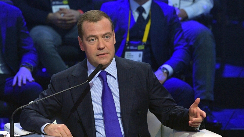 Желание менять Россию не меняется, заявил Медведев
