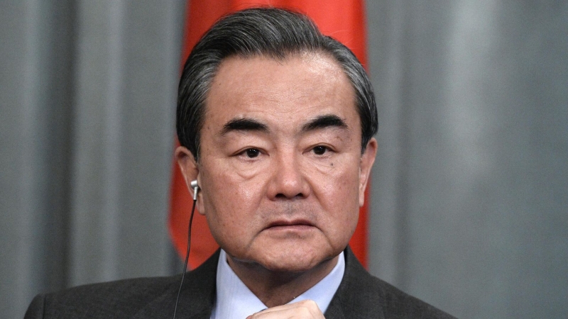 Ван И призвал страны БРИКС усилить координацию и сотрудничество