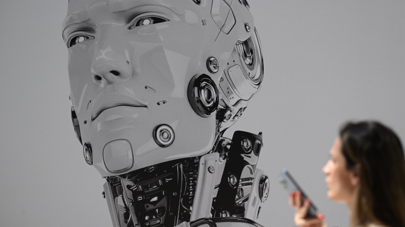 Цифровые технологии серьезно меняют образовательный процесс, заявил Путин