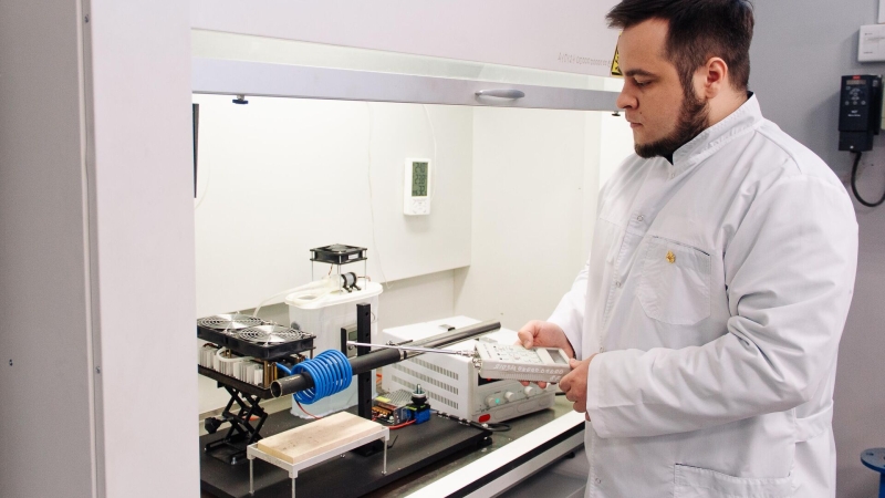 Сибирские ученые втрое продлили жизнь деталям из полимеров