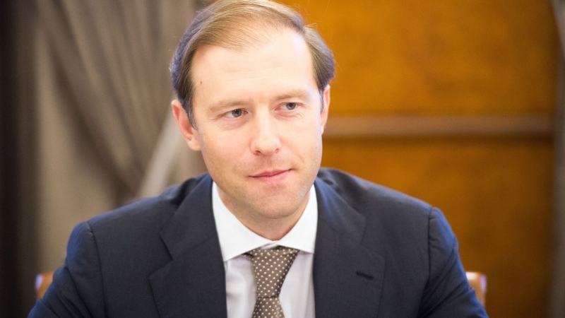 Мантуров рассказал о конвейерных линиях по производству спутников