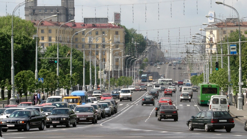 Лукашенко лично встретил Путина на площадке форума ЕАЭС в Минске