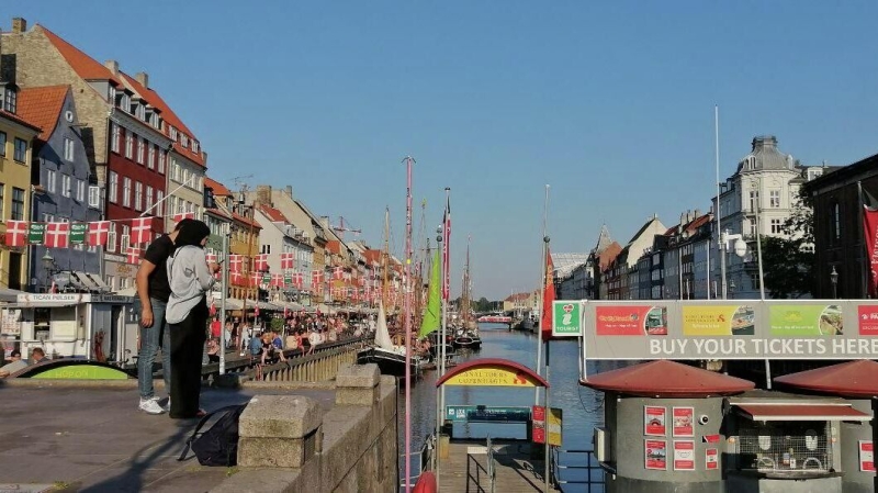 Посольство России в Дании находится в изоляции, заявил посол