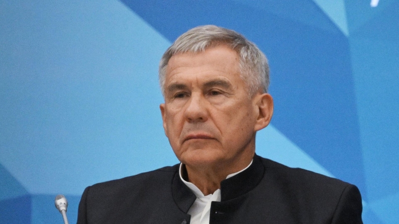 Минниханов поручил увеличить число общественных точек Wi-Fi в Татарстане