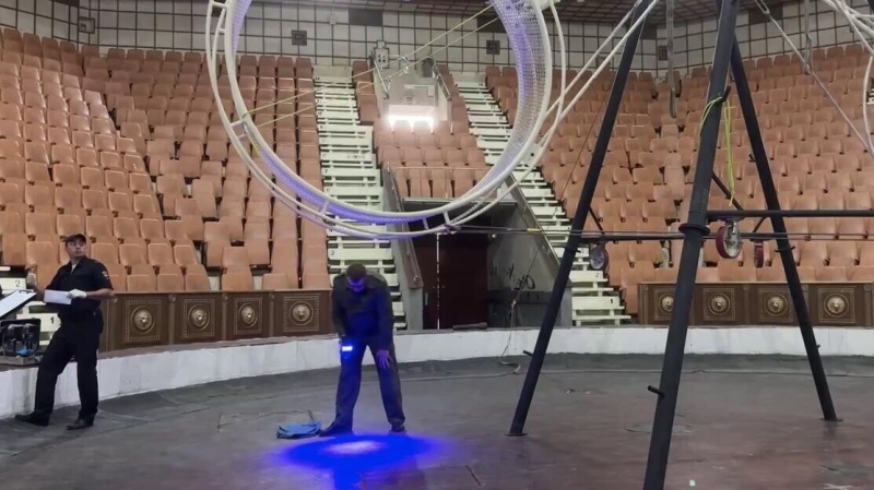 Акробата, упавшего в Московском цирке, выписали из больницы