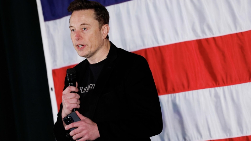 Маск подал иск против Apple и OpenAI