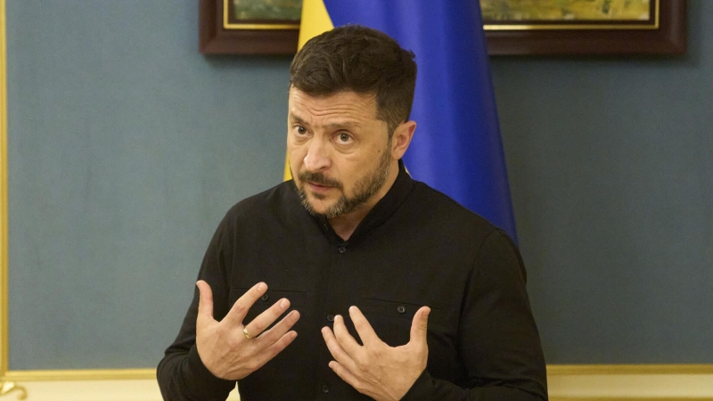 В Киеве оценили готовность Зеленского принять миротворцев из Китая