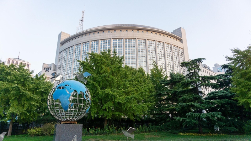 Китай готов укреплять контакты с КНДР, заявил Си Цзиньпин