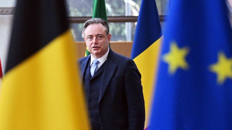 Премьер Бельгии призвал ЕС разделить риски при использовании активов России