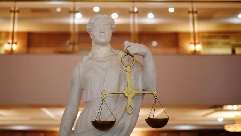 Суд закрыл процесс по иску миллиардера Галицкого к бывшей жене