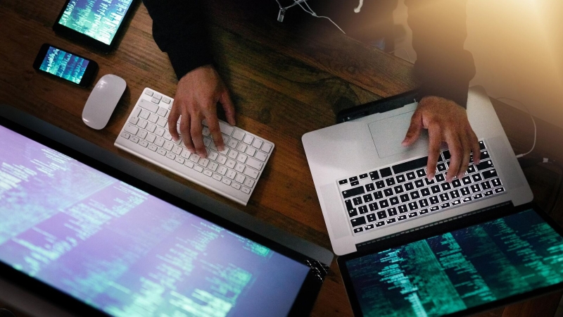 Стали известны заказчики беспилотников из СБУ и ГУР