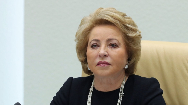 Матвиенко отметила важность участия РАН в экспертизе учебников