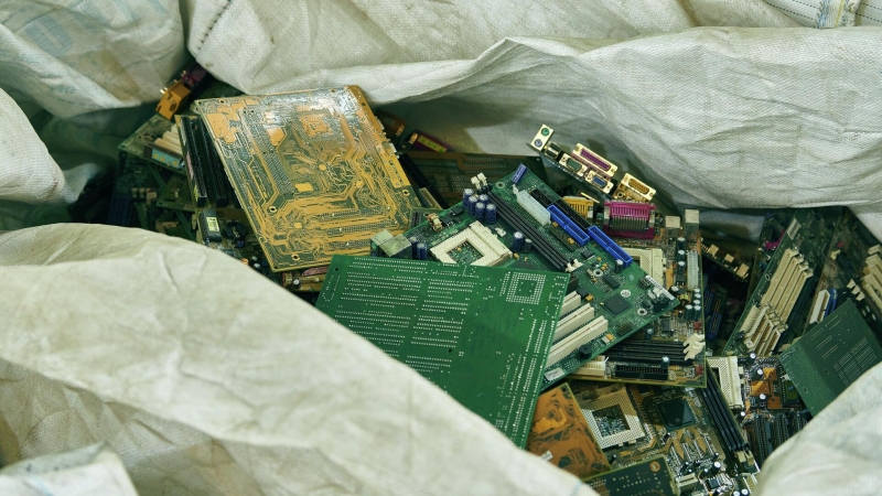 Заммэра Ликсутов: Кабели для московского метро поставят на условиях офсета