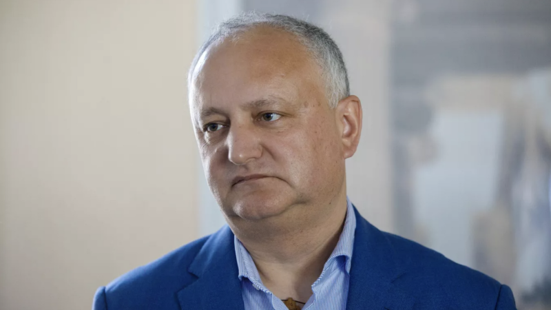 Додон потребовал создать в парламенте Молдавии группы дружбы с Россией