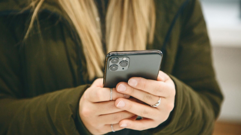 МВД предостерегло от использования face ID в приложениях банков