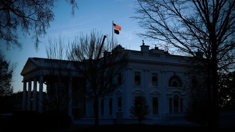 Белый дом выпустил инструкции по закупке ИИ для федеральных служб США