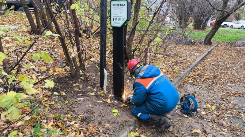 В Москве открылся зарядный хаб для электрокаров