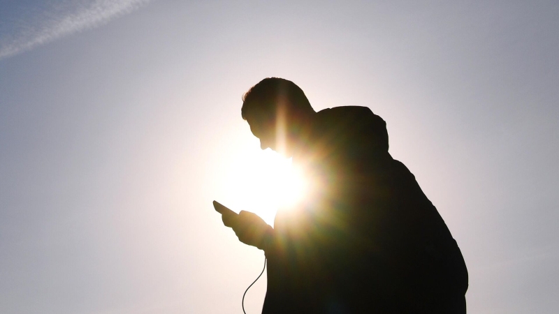 В Петербурге зафиксировали сбои в работе мобильного интернета