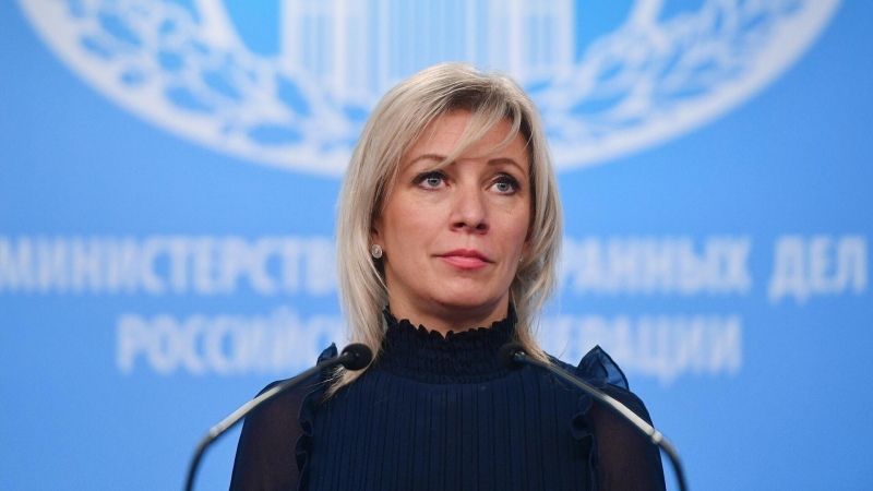 Захарова пожелала в новом году идти только вперед